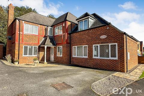 5 bedroom detached house for sale, Wicket Drive, Wakefield WF1