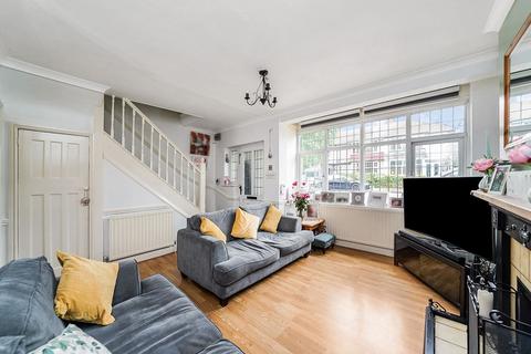 3 bedroom terraced house for sale, Southern Drive, Loughton IG10