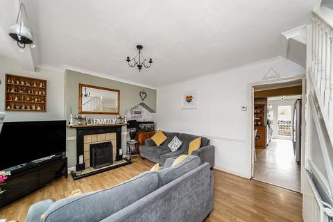 3 bedroom terraced house for sale, Southern Drive, Loughton IG10