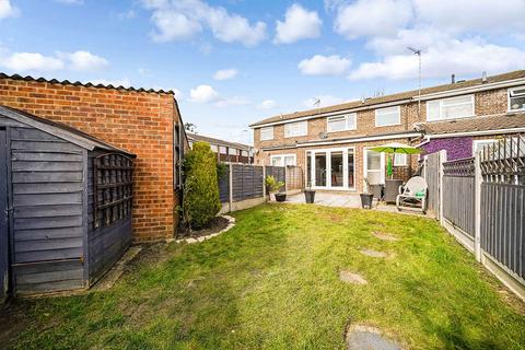 22 Browne Close, Romford, RM5 2HD
