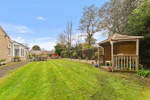 3 bedroom detached bungalow for sale, Aberford Road, Leeds LS26