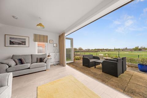 44 Harrison Close, Wakefield, WF1 3FE