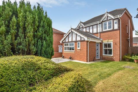 3 bedroom detached house for sale, Leeds Road, Wakefield WF3