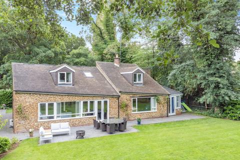 5 bedroom detached house for sale, Church Close Adderbury Banbury, Oxfordshire, OX17 3LN