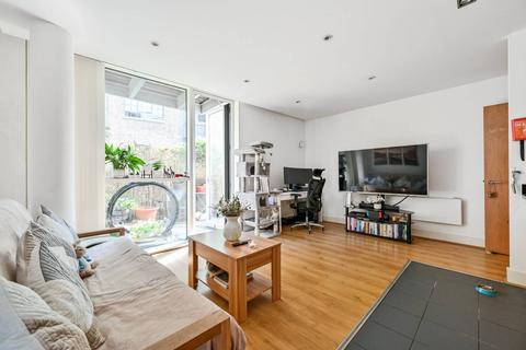 1 bedroom flat for sale, Times Square, City Quarter, Leman Street, Aldgate, London, E1