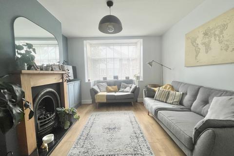 16 Ashwood Road, Exeter, EX2 8JN