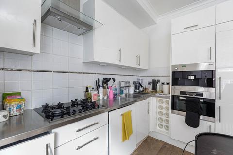 2 bedroom apartment to rent, Hatherley Grove London W2