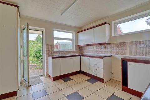 2 bedroom bungalow for sale, Holland on Sea CO15