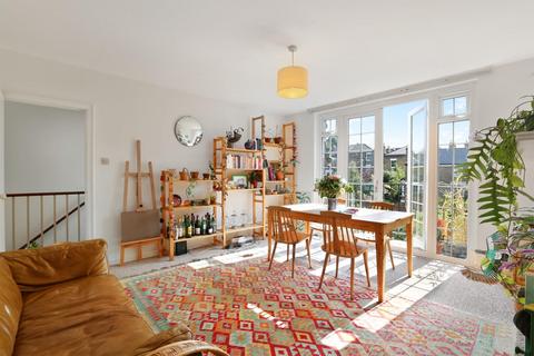 106a Grove Lane, London, SE5 8BJ
