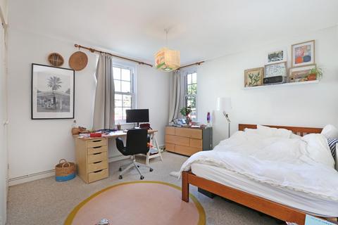 106a Grove Lane, London, SE5 8BJ