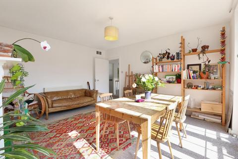 106a Grove Lane, London, SE5 8BJ