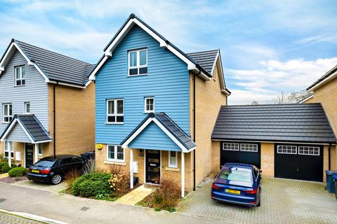 3 bedroom link detached house for sale, Kennett Lane, Chertsey KT16