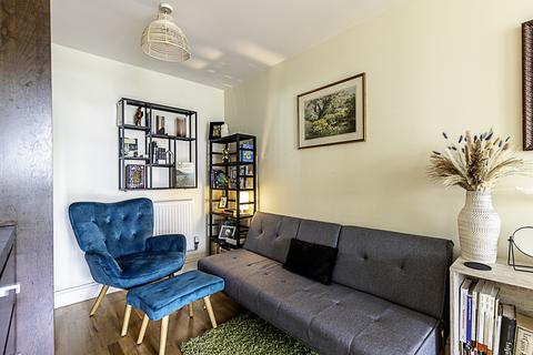 1 bedroom flat to rent, Flat ,  Cassilis Road, London E14