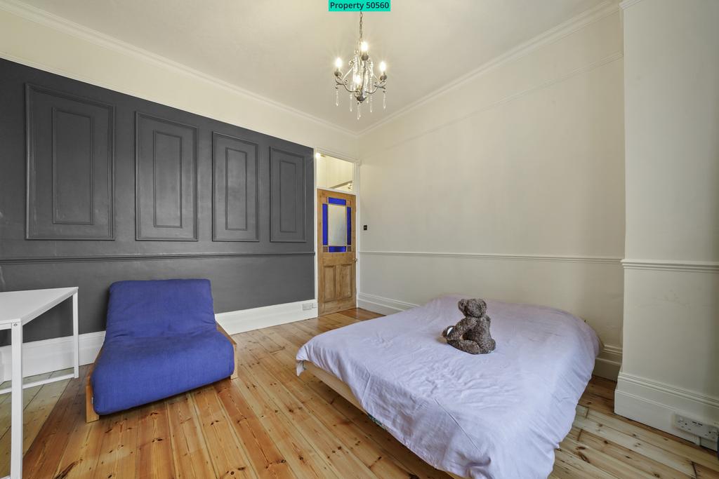 Peaceful and tranquil king sized bedroom