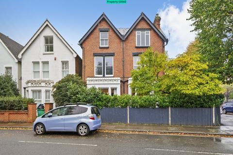 1 bedroom flat to rent, Broom Road, Teddington, TW11