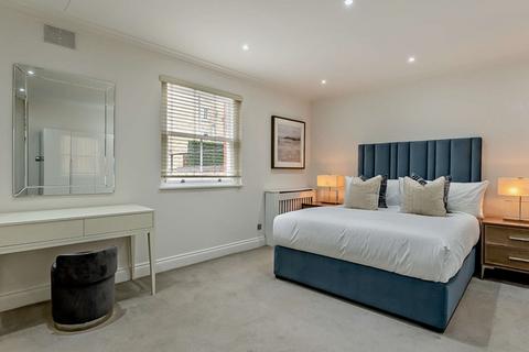 1 bedroom flat to rent, Grosvenor Hill, Mayfair, W1K