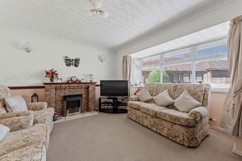 2 bedroom detached bungalow for sale, Cedarwood Close, Grantham NG31