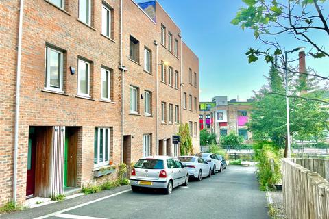 2 bedroom apartment for sale, Kingfisher Place, Ouseburn, Newcastle Upon Tyne, NE6