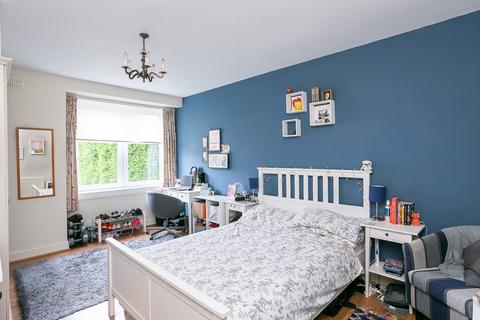 59 Broomside Terrace, Edinburgh, EH12 7ND
