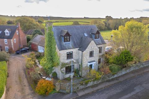 5 bedroom detached house for sale, Staples Court, Grantham NG33