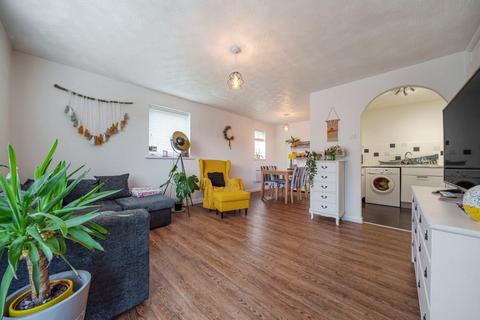 2 bedroom flat for sale, Banbury,  Oxfordshire,  OX16