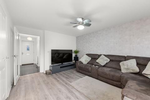 54 Hathersage Close, Grantham, NG31 7GP