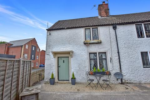 2 bedroom terraced house for sale, Marshfield Road, Chippenham SN15