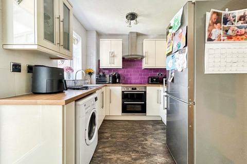 20 Avion Close, Stoke-on-trent, ST3 7QP