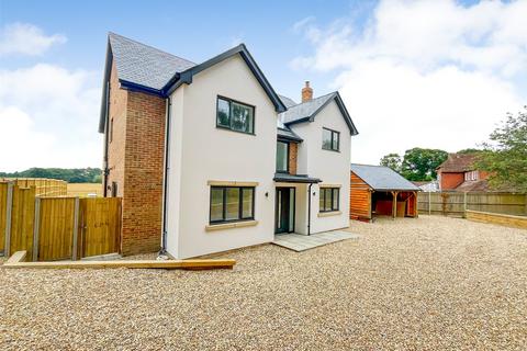 4 bedroom detached house for sale, Amberstone, Hailsham, East Sussex, BN27