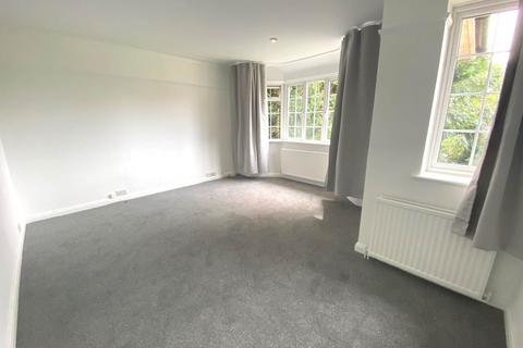 3 bedroom maisonette to rent, Springfield Close, Stanmore