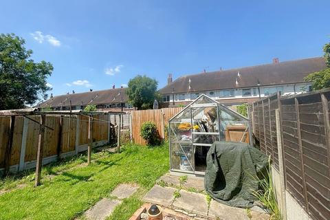 39 Chelmsford Avenue, Romford, RM5 3UX
