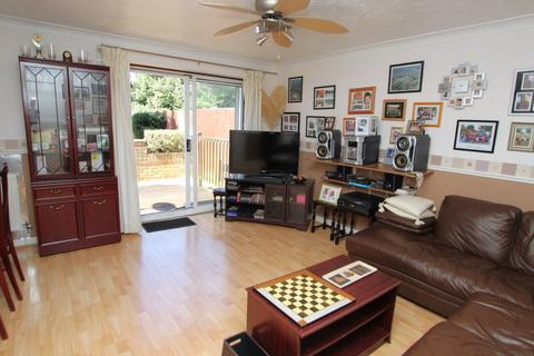 52 David Way, Hamworthy, Poole, BH15 4QX