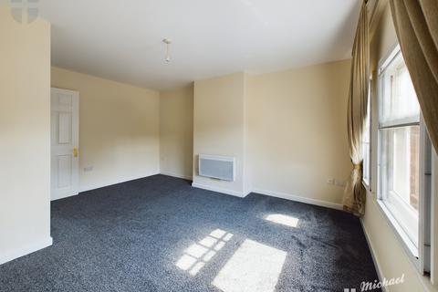 2 bedroom flat to rent, Flat 2 18-20 Cambridge Street, Aylesbury, Buckinghamshire