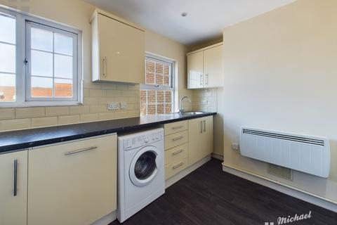 2 bedroom flat to rent, Flat 2 18-20 Cambridge Street, Aylesbury, Buckinghamshire