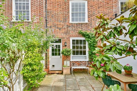 3 bedroom townhouse for sale, Stour Street, Canterbury CT1