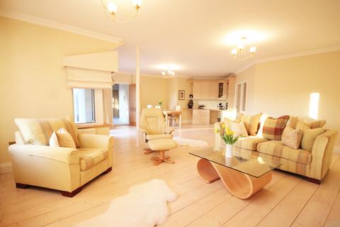 3 bedroom penthouse for sale, Ty Mawr Road, Deganwy LL31