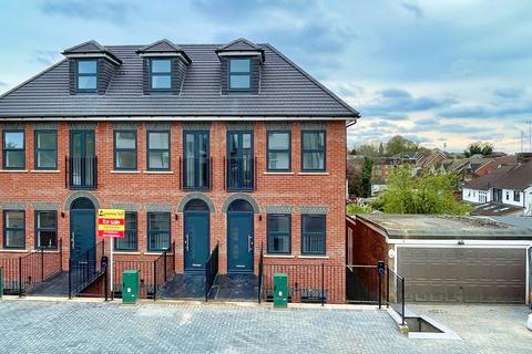 undefined, Silverdale Road , Bushey WD23
