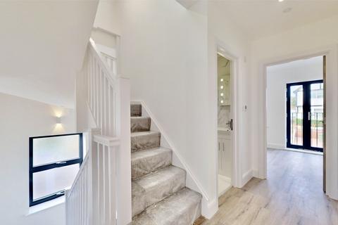 undefined, Silverdale Road , Bushey WD23
