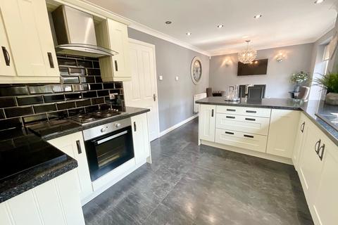 4 bedroom detached house for sale, Hampshire Crescent, Stoke-On-Trent, ST3