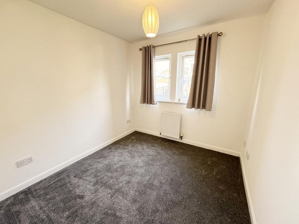 Bedroom 2 (1)