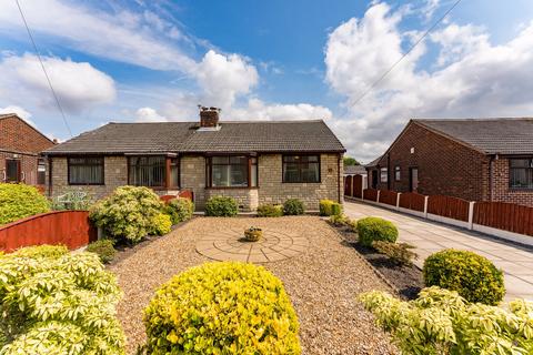 2 bedroom semi-detached bungalow for sale, Downall Green Road, Ashton-In-Makerfield, WN4