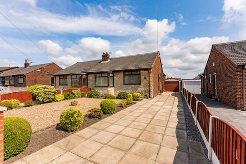 2 bedroom semi-detached bungalow for sale, Downall Green Road, Ashton-In-Makerfield, WN4