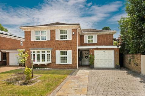 4 bedroom detached house for sale, Molesey Park Road, East Molesey, Surrey, KT8