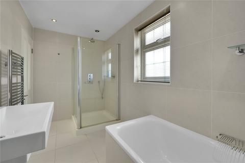 104 Molesey Park Road, East Molesey, KT8 0JX