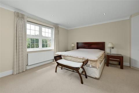 104 Molesey Park Road, East Molesey, KT8 0JX
