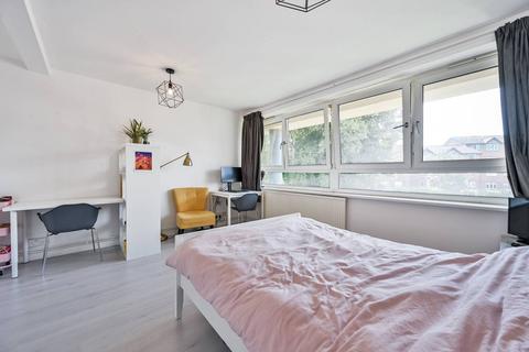 12 Trundleys Terrace, London, SE8 5AX