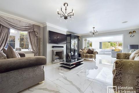 5 bedroom detached house for sale, Tye Common Road, Billericay