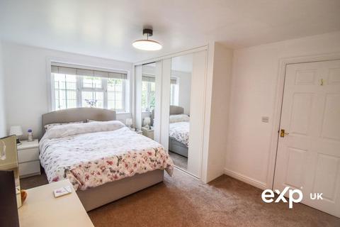 2 bedroom detached bungalow for sale, Kennedy Court, Newark NG22