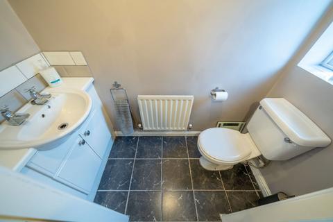 54 Lingfield Close, Netherton, Bootle, L30 1BB