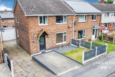 3 bedroom semi-detached house for sale, Breck Bank, Newark NG22